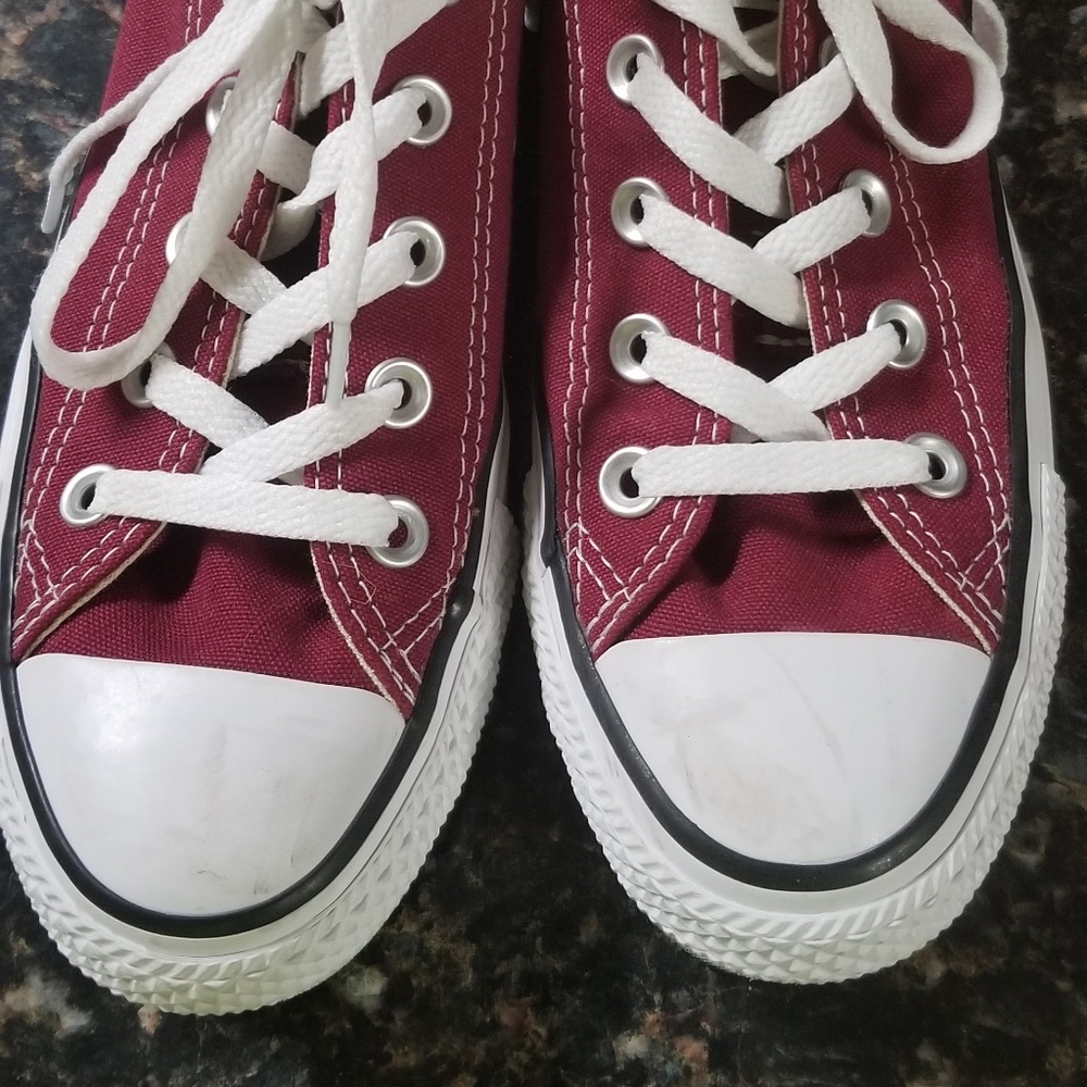 Converse. Maroon. Size 6 womens